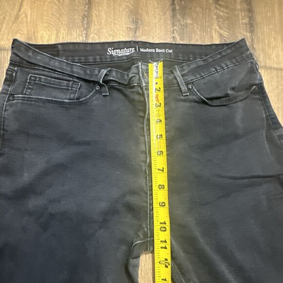 Signature Levi's Modern Boot Cut Jeans Women's Size 34X30 Black Denim Mid Rise - Picture 7 of 13